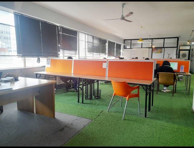 318M² OFFICE RENTED IN GQEBERHA CENTRAL
